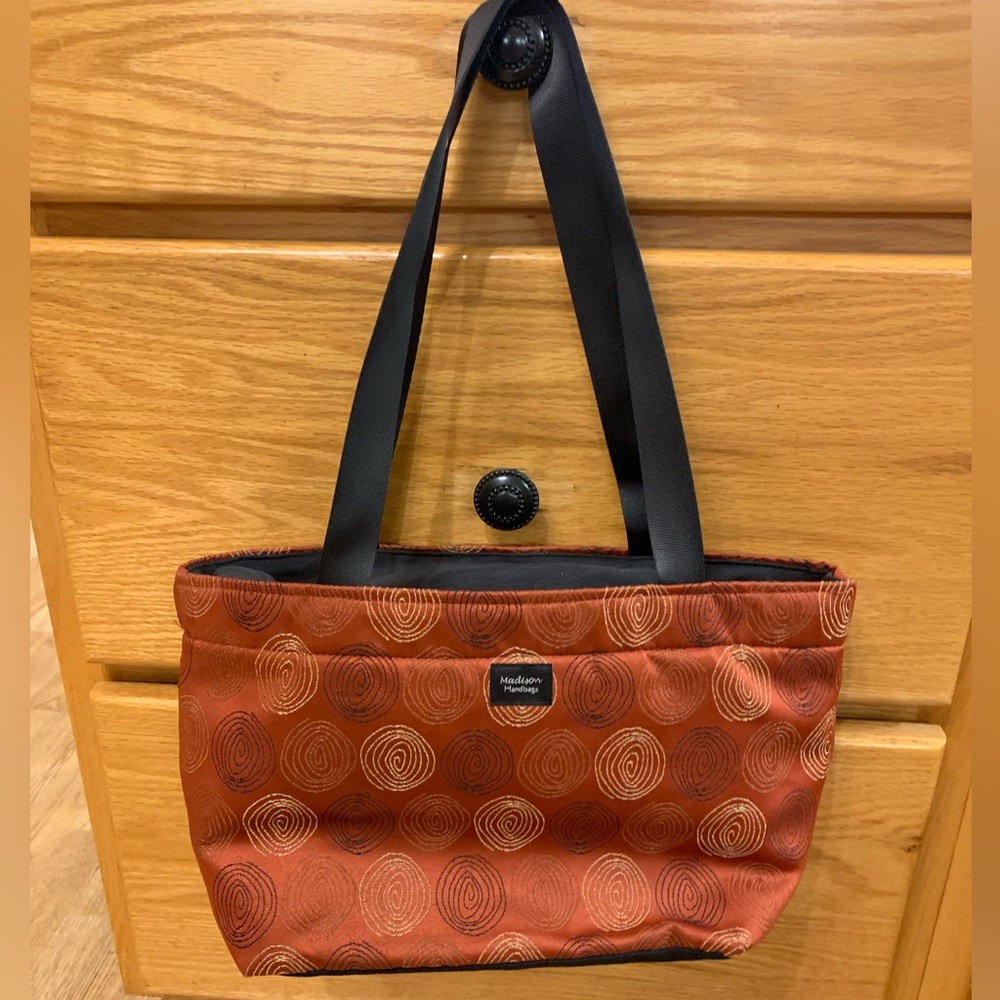 Madison Handbag - Picture 2 of 4